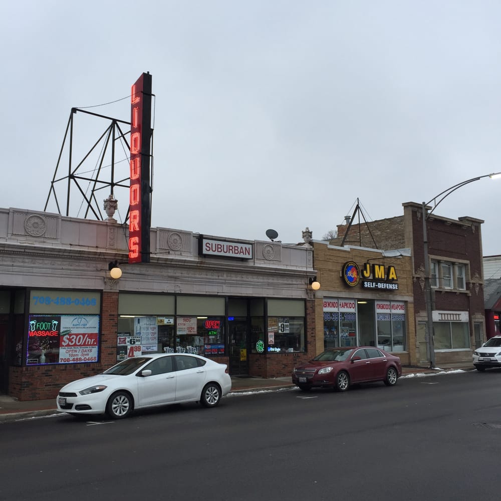 SUBURBAN LIQUORS Updated October 2024 18 Photos 7612 Madison St
