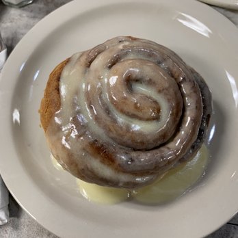Art's Skillet - Cinnamon roll - Breakfast & Brunch Near Me - Indianapolis, Indiana Art's Skillet - Cinnamon roll - Breakfast & Brunch Near Me - Indianapolis, Indiana