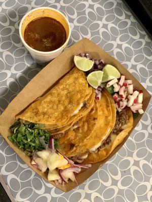 Los Originales Tacos de Birria by null