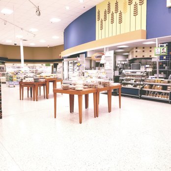 Publix - the interior of a publix store - Grocery Near Me - Woodstock, Georgia
