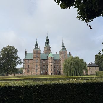 Rosenborg - Side view from the have - Museums Near Me - København K, 84 Rosenborg - Side view from the have - Museums Near Me - København K, 84