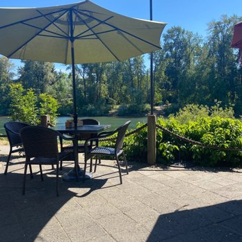 McMenamins North Bank - Makenzie River - Pubs Near Me - Eugene, Oregon McMenamins North Bank - Makenzie River - Pubs Near Me - Eugene, Oregon