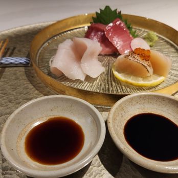 Circle Sushi H - Seafood Near Me - Atlanta, Georgia