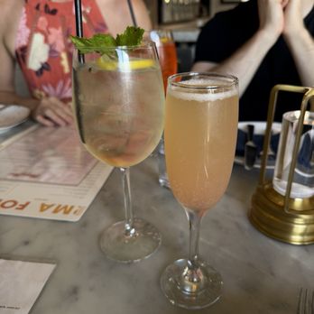 Forma Santa Monica - Hugo spritz, peach bellini - Italian Near Me - Santa Monica, California Forma Santa Monica - Hugo spritz, peach bellini - Italian Near Me - Santa Monica, California