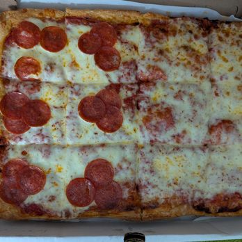 Rosa Mia Pizza - Pizza Near Me - Johnston, Rhode Island