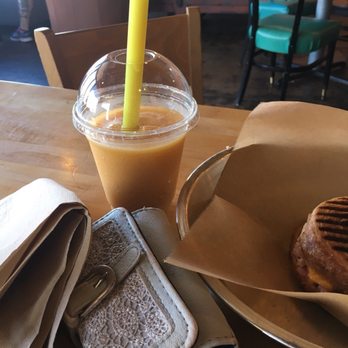Joe Sippers Cafe - Pear apricot smoothie - Coffee & Tea Near Me - Effingham, Illinois Joe Sippers Cafe - Pear apricot smoothie - Coffee & Tea Near Me - Effingham, Illinois