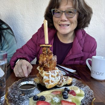 The Sunday - Croffle with chicken - Breakfast & Brunch Near Me - Emeryville, California The Sunday - Croffle with chicken - Breakfast & Brunch Near Me - Emeryville, California