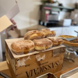 Lele's Bakery - Mala Sada