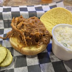 Jimbo's Burgers and Beer - Pulled pork