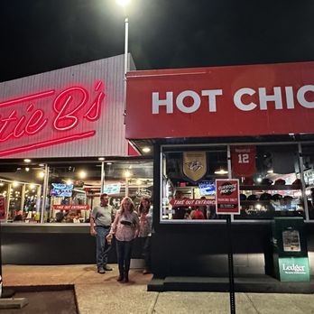 Hattie B's Hot Chicken - Hattie B's Hot Chicken - Nashville West - Chicken Wings Near Me - Nashville, Tennessee Hattie B's Hot Chicken - Hattie B's Hot Chicken - Nashville West - Chicken Wings Near Me - Nashville, Tennessee