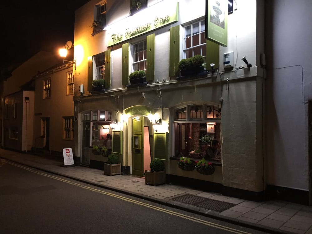 THE FOUNTAIN INN WELLS Updated October 2024 1 St Thomas Street