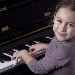 D'valda & Sirico's Dance & Music Centre - Piano lessons
