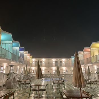 Hotel Lucine - Pool area - Coffee & Tea Near Me - Galveston, Texas