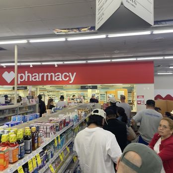 CVS PHARMACY - SUN VALLEY - Updated December 2025 - 40 Photos & 84 ...