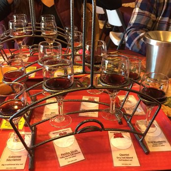 Wildside Winery - Cool presentation of flights - Wineries Near Me - Versailles, Kentucky Wildside Winery - Cool presentation of flights - Wineries Near Me - Versailles, Kentucky