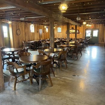 Chateau de Pique Winery - Warm inviting atmosphere - Wineries Near Me - Seymour, Indiana