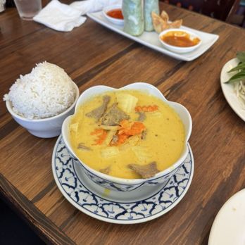Golden Bowl - Yellow Curry - Vietnamese Near Me - Temecula, California