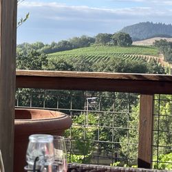 Christopher Creek Winery