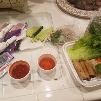 Pho 21 - Egg roll time - Vietnamese Near Me - Canoga Park, California