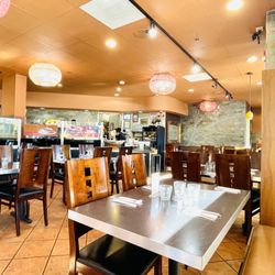 Frodo Joe's Petit Cafe