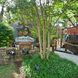 Pirate's Cove Adventure Golf