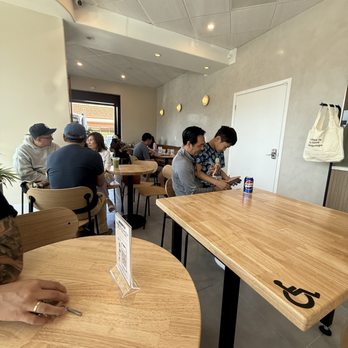 Da Vien Coffee - Inside (Seating) - Coffee & Tea Near Me - Milpitas, California Da Vien Coffee - Inside (Seating) - Coffee & Tea Near Me - Milpitas, California