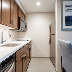 Homewood Suites by Hilton Sunnyvale - Silicon Valley - Guest room