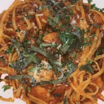 7 Mile Kitchen - Shrimp scampi with special marinara - New American Near Me - Carlsbad, California 7 Mile Kitchen - Shrimp scampi with special marinara - New American Near Me - Carlsbad, California