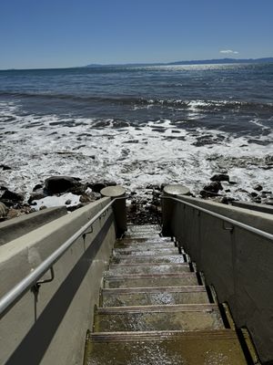 1000 Steps Beach by null