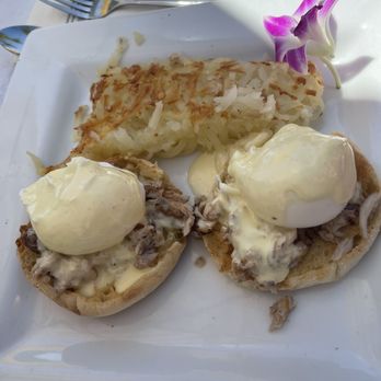 Crown Bistro - Crab Benedict - Breakfast & Brunch Near Me - Coronado, California