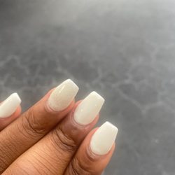 Snappy Nail Spa - Sloppy cuticle work