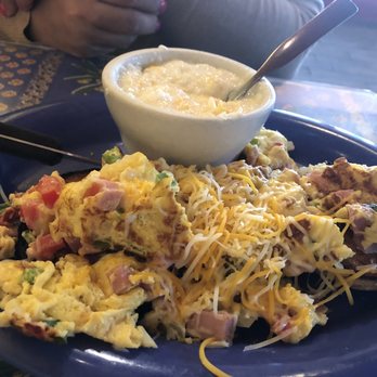 Over Easy Cafe - Southwest omelette and grits - Breakfast & Brunch Near Me - Sanibel, Florida