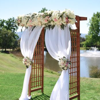 Bings Design - Floral Designers Near Me