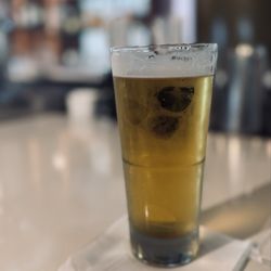 Enrique Tomas - Draft beer - Medalla