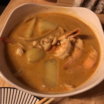 Mayu Sushi & Thai - Massaman curry - Thai Near Me - Richmond, Virginia