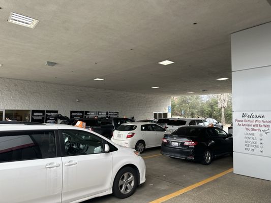 FOLSOM LAKE TOYOTA SERVICE DEPARTMENT - Updated July 2025 - 104 Photos ...