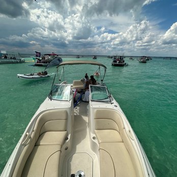 Wild Wind Charters - Good day at crab island - Boat Tours Near Me Wild Wind Charters - Good day at crab island - Boat Tours Near Me
