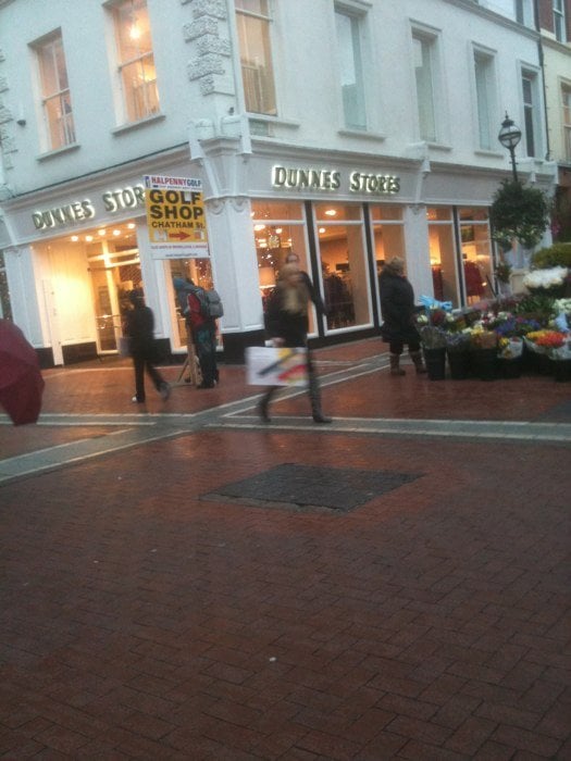 DUNNES STORES Updated September 2024 62 Grafton Street, Dublin