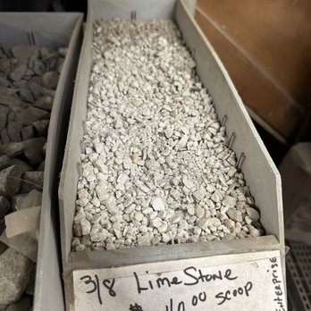 Snyder Ace Hardware - The limestone we pointed at which was next to a different type of stone - Hardware Stores Near Me - Media, Pennsylvania