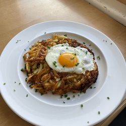 Hotel Regina - Rösti with Fried Egg
