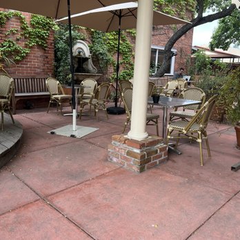H. Cheval Coffee - Outdoor seating - Coffee & Tea Near Me - Paso Robles, California