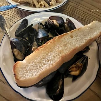Zinqué - Mussels - Breakfast & Brunch Near Me - Los Angeles, California Zinqué - Mussels - Breakfast & Brunch Near Me - Los Angeles, California