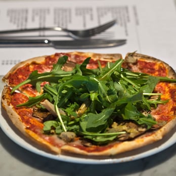 The Boathouse Cafe - Fast Food Near Me - London, XGL The Boathouse Cafe - Fast Food Near Me - London, XGL