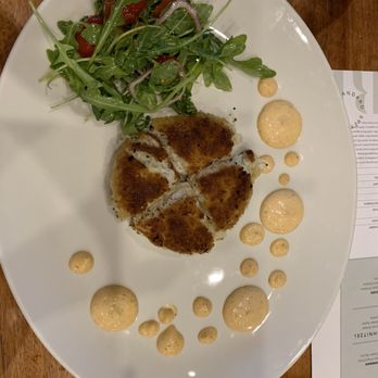 The Standard Restaurant - Crab cake appetizer - we asked them to cut it in four so everyone could have a portion.  06/2025 - American Near Me - Toledo, Ohio