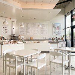 Estelle Bakery & Pâtisserie - So clean