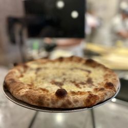 Flour + Water Pizzeria - Cacio e Pepe pizza