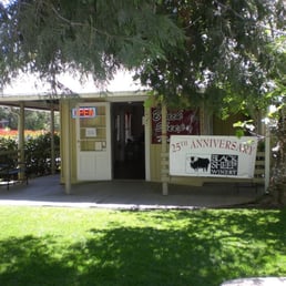 Approach to the quaint tasting room