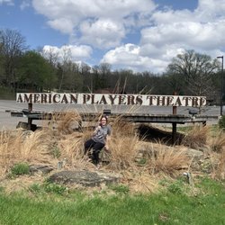 American Players Theatre - Entrance to parking lot
