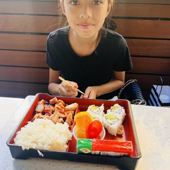 Mikuni - Child bento Ca roll with teriyaki chicken and Rice - Japanese Near Me - Concord, California Mikuni - Child bento Ca roll with teriyaki chicken and Rice - Japanese Near Me - Concord, California