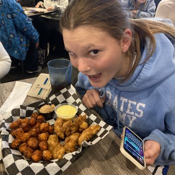 Dunwellz - Chicken Tenders - Burgers Near Me - Mint Hill, North Carolina